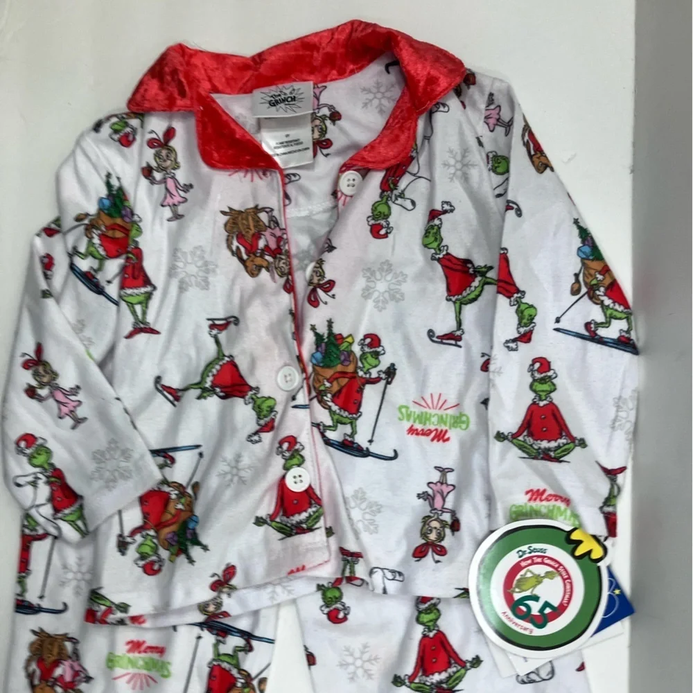 Grinch Pajamas 2T NEW